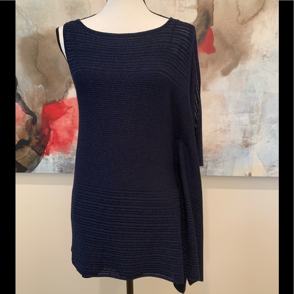 White House Black Market top/ sweater sz xs